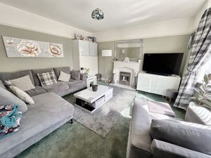 Lounge- click for photo gallery